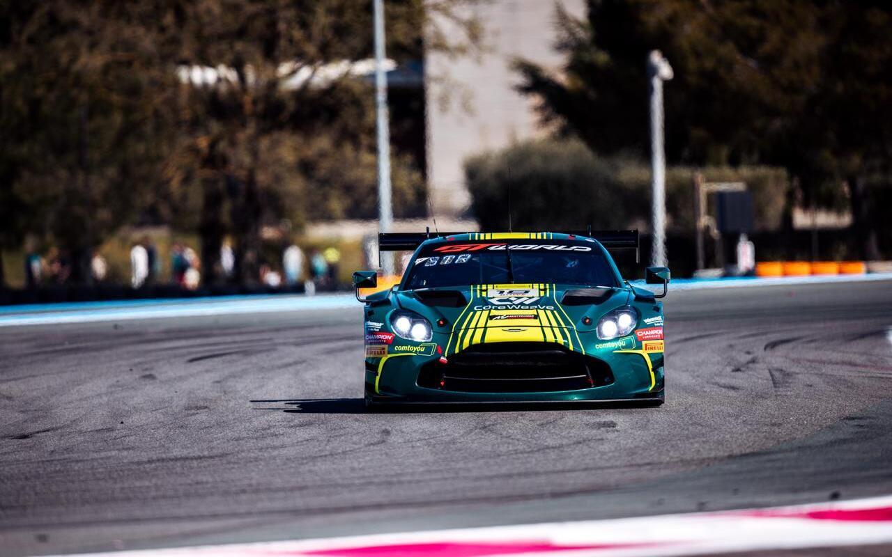 Aston Martin Vantage AMR GT3 Evo tímu Comtoyu Racing